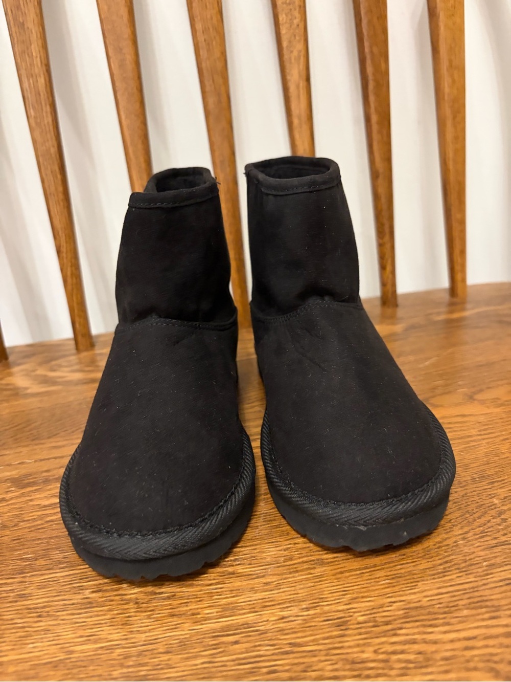 Old Navy Kids Faux Suede Sherpa Lined Cozy Boots Black Size 1 Kids